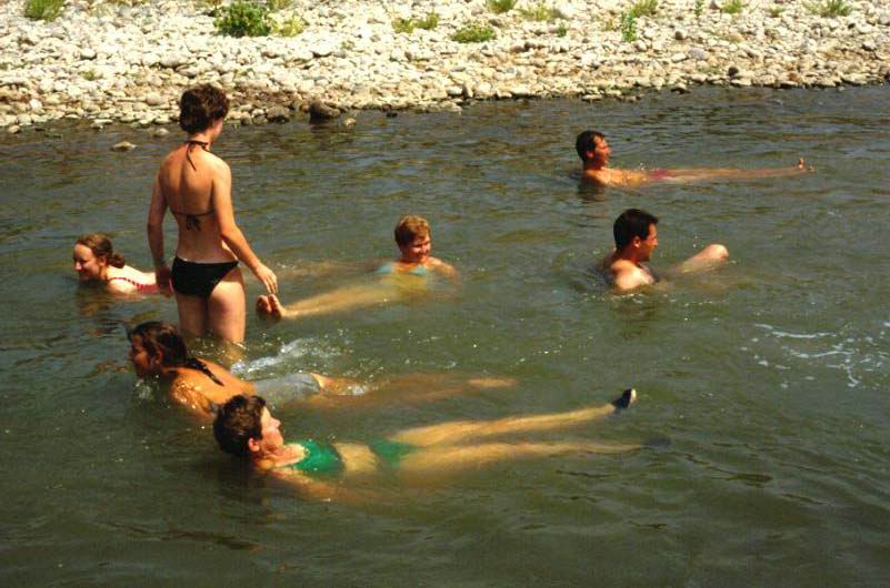 bagno nel fiume