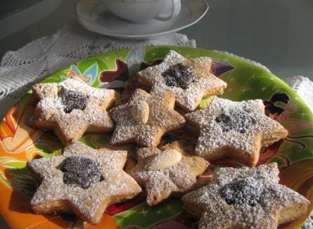 dolce senza zucchero ma dolce dolce, le stelline alle mandorle