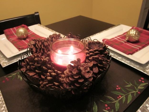 tavola-natale-centrotavola-pigne
