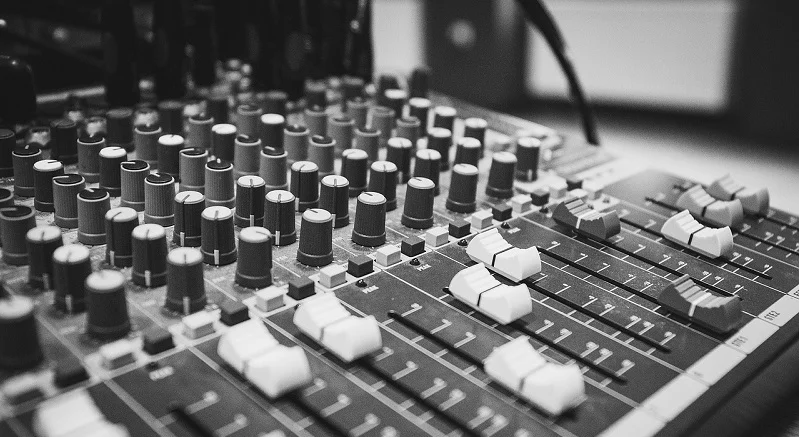 protesi musica