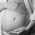 Cellulari: la fascia anti radiazioni per le donne incinte