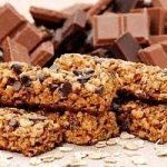 Barrette dietetiche ai cereali? Contengono zuccheri e grassi