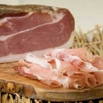 Ricetta, fagottini di patate allo speck