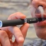 Sigaretta classica od elettronica? Qual è peggio per la salute?