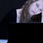Social network: se li usi troppo ti sentirai solo