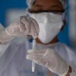 Sale ancora la curva Covid, 4.256 casi e 37 morti nell'ultima settimana: i dati