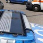 Aggredisce con un taglierino i genitori mentre dormono, arrestato 14enne