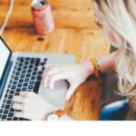 Lavoro, studio: modello ibrido riduce significativamente burnout tra i lavoratori
