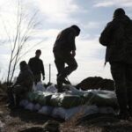 Ucraina addestra detenuti, Russia compra soldati per 2000 dollari