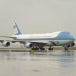Basta rubare dall'Air Force One: la mail della Casa Bianca che imbarazza i giornalisti