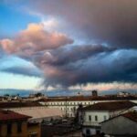 Maltempo, cieli grigi e Ottobrata: il meteo spacca l'Italia