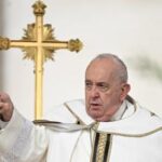 Messa di Pasqua, in 30mila per il Papa a San Pietro