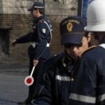 Roma, tampona l'auto dell'ex e vuole soldi dei danni: fermato