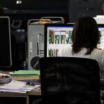 Lavoro, italiani insoddisfatti per salario e non solo: il report