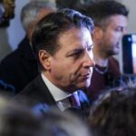 Puglia, ecco il 'Patto per la legalità' consegnato da Conte a Emiliano