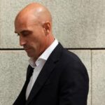 Rubiales torna in Spagna, arrestato dalla Guardia Civil in aeroporto
