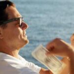 Centomila euro l'anno non bastano per essere felici
