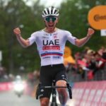 Giro d'Italia, Pogacar vince seconda tappa e conquista maglia rosa