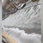 Grandinata a Nardò, la strada è un fiume di ghiaccio - Video