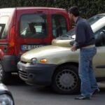 Rc Auto, assicurare la macchina a Napoli? Costa quasi il triplo che a Trieste