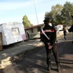 Trovata morta in un campo nomadi a Pistoia: si cerca il marito