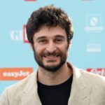 Lino Guanciale: Il commissario Ricciardi torna e cambia tutto