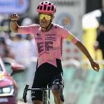 Tour de France, 17esima tappa a Carapaz. Ancora uno scatto di Pogacar su Vingegaard ed Evenepoel
