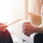 Tumori, l'indagine: L'84% dei pazienti senza psiconcologo che per 7 su 10 è utile, anche online