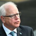 Harris sceglie il vice: chi è Walz, governatore del Minnesota