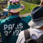 Parigi 2024, volontari olimpici stanno già vendendo le divise on line