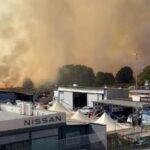 Roma, vasto incendio a Cinecittà est: quattro ustionati gravi