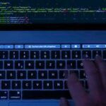 Videocamere hackerate, scoperto sito che vende dirette e video hot privati: 150 dall'Italia