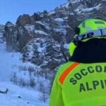 Valanga su fuoripista sopra Courmayeur, sciatori coinvolti