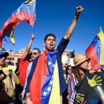 Venezuela, tensione per insediamento Maduro: chiuso confine con la Colombia