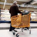 Istat, sale l'inflazione a febbraio 2025. Unc: Stangata per le famiglie