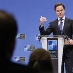 Nato, Rutte avverte: Adottare mentalità da tempo di guerra