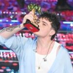 Sanremo 2025, trionfo Olly con 'Balorda Nostalgia': ecco il film della finale