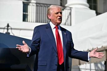 Dazi, Trump aperto ad accordi ma dopo il 2 aprile. E annuncia tariffe su farmaci