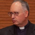 Papa, padre Spadaro: Obbedirà ai medici da buon gesuita, questo non gli impedirà di essere presente...