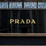 Prada compra Versace, acquisizione del 100% da Capri Holdings