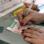 Superenalotto, numeri combinazione vincente oggi 14 ottobre