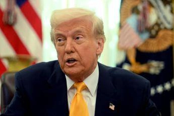Ucraina-Russia, Trump: Credo a Putin, più difficile trattare con Kiev