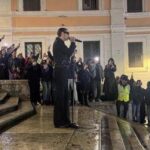 Achille Lauro infiamma Piazza di Spagna per l’anteprima del nuovo album