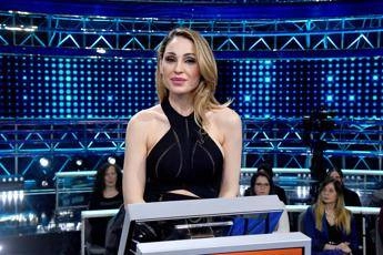 Anna Tatangelo: Gigi D'Alessio? Era il mio rifugio, mi hanno criticata per tutto