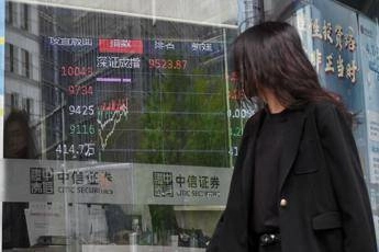 Dazi Usa, in vigore nuova ondata di tariffe: giù le borse asiatiche