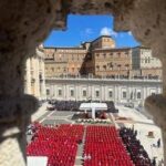 Funerali Papa Francesco, l'omelia: Si è speso per gli ultimi e per la pace, ora preghi per noi