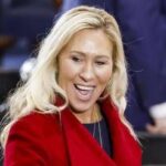 Male sconfitto da mano di Dio, il post della deputata Usa Greene: nel mirino Papa Francesco?