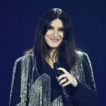 Nuovo look per Laura Pausini: Chili persi senza punture ma con sacrifici