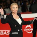 Barbara Bouchet: Ho rifiutato scene spinte perché timida. Steve McQueen? Mi aveva confinato ai forn...