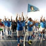 Napoli, telecronista inglese impazzisce per lo scudetto. E parla in napoletano - Video